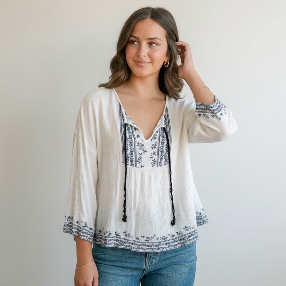🍓$5 Pick!🍓 Miami Boho Peasant Top With Printed Floral Detail